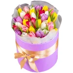 Бокс из 35 разноцветных тюльпанов